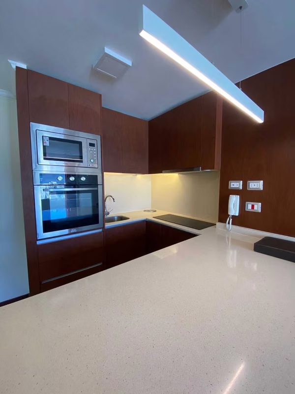VENTA DPTO USADO EN EL CORAZÓN DE LAS CONDES (92233)