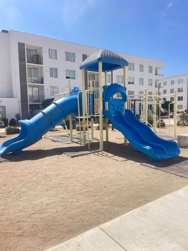 Excelente Depto en Arriendo AÑO CORRIDO (93191)