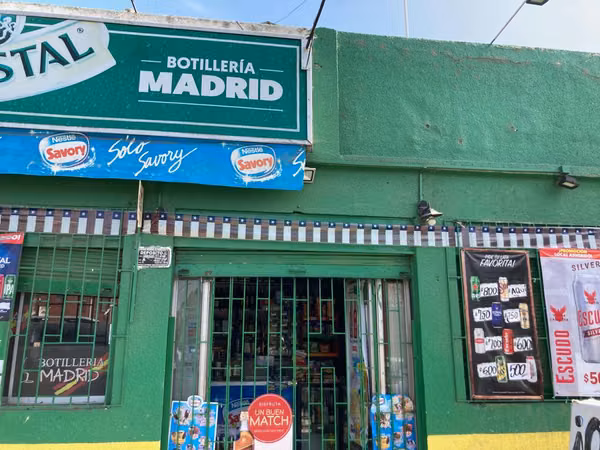 EXCELENTE CASA LOCAL COMERCIAL