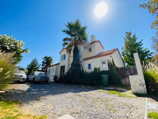 VENTA CASA CONDOMINIO COLEGIO SAN JOSE DE CHICUREO