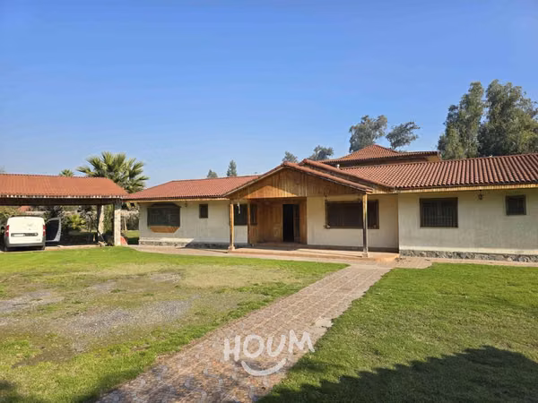 Casa en Avenida Lonquén