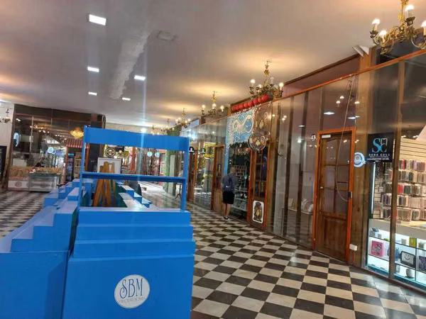 Barrio Italia , locales , Hermosa Galeria (101183)