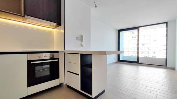 Av. Irarrázaval 5485 (1 Est /1 Bod)
