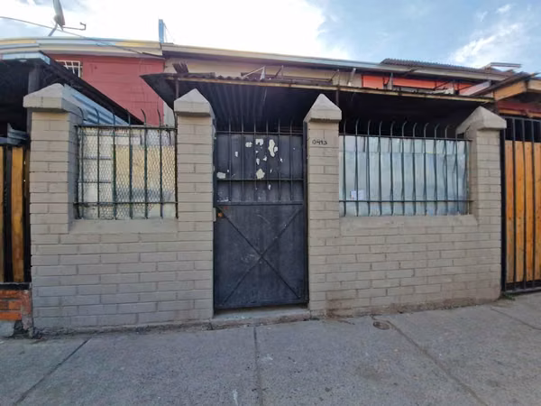 Casa amplia Villa San Miguel de Puente Alto acepto subsidio Ds 1 y diferencia efectivo