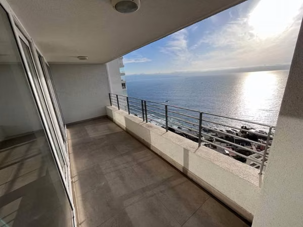 SE VENDE EXCELENTE DEPARTAMENTO EN PRIMERA LINEA R