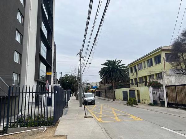 Amplia casa en venta, Población Mackenna, Viña del Mar.
