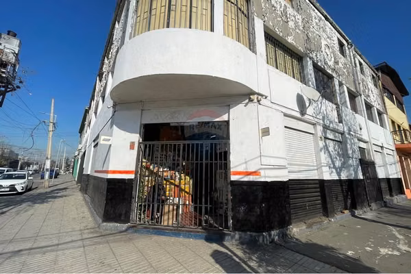 Inversión estratégica en ave. franklin, santiago