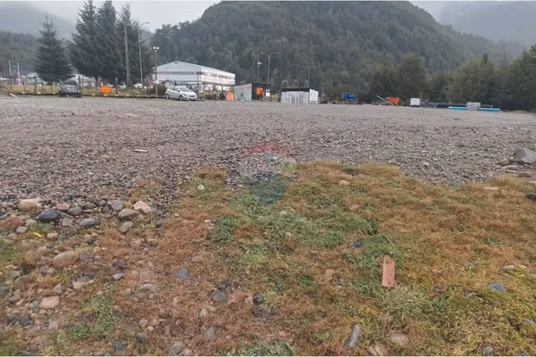 Se arrienda terreno con excelente ubicación ruta 7
