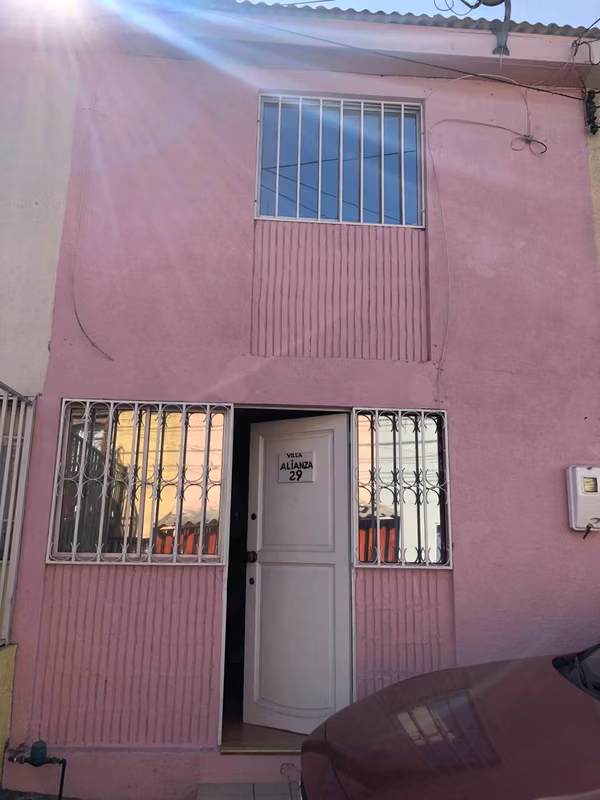 Casa, calle Anhidrita
