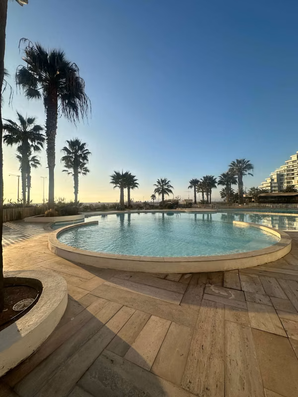 EXCLUSIVO DEPARTAMENTO EN AVENIDA DEL MAR (102390)