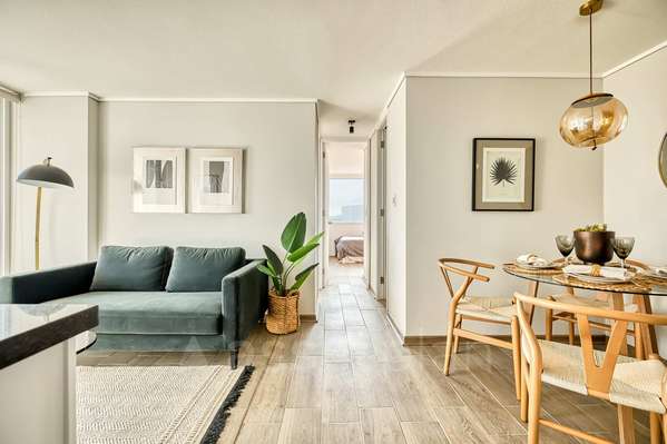 Lofty [2120-4]