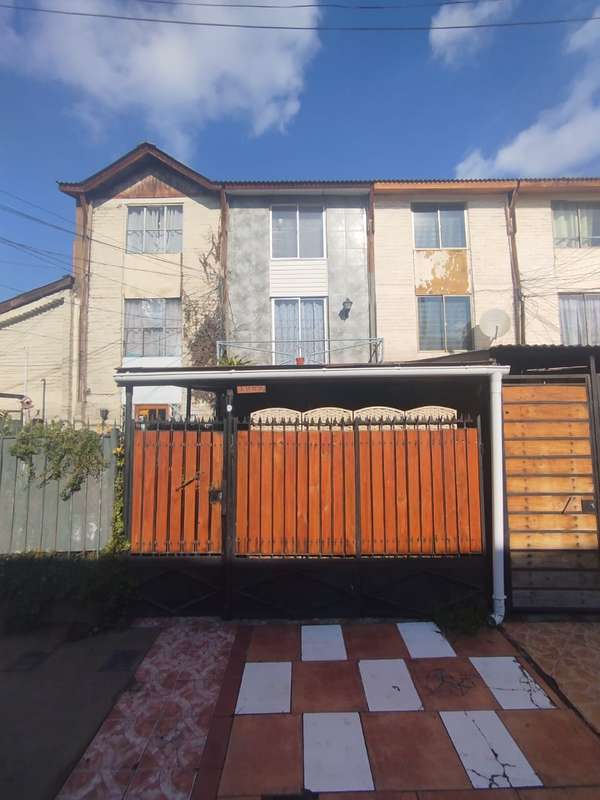 Se vende casa de 3 pisos, Villa El Sauce 2, La Florida