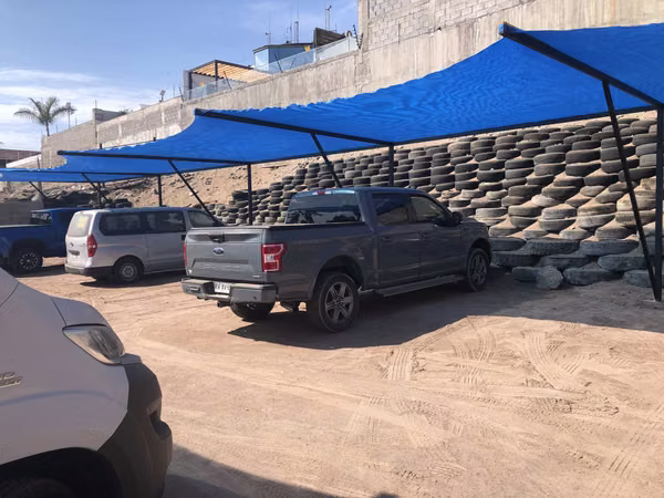 Se arrienda estacionamientos en sector sur de Iquique.