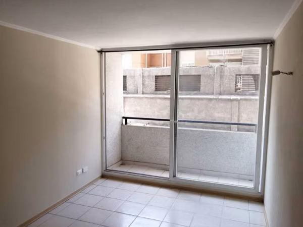 1D1B A PASOS DE AV. INDEPENDENCIA, HOSPITALES.