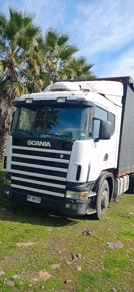 CAMIÓN SCANIA CORTINAS.