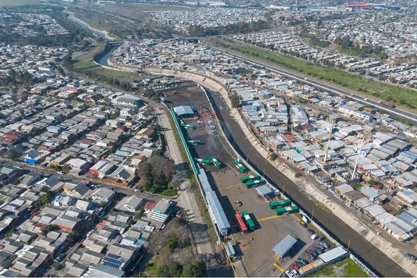 Amplio terreno comercial en venta en maipú
