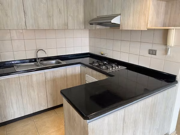 Se vende Espectacular Dpto. calle Esmeralda.