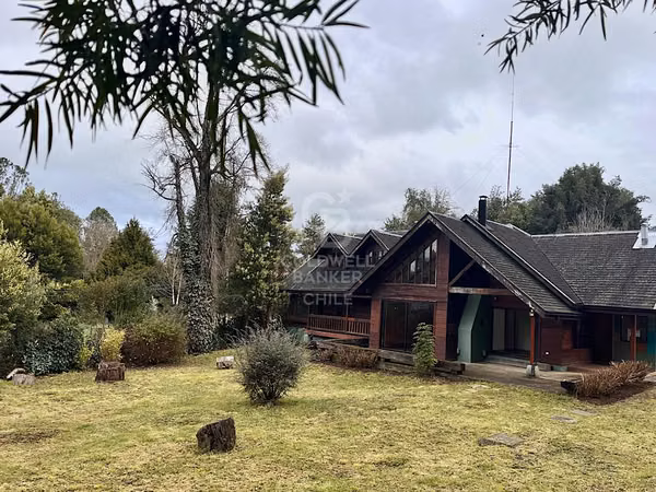Espectacular Casa en La Unión | Cercana Colegio Alemán.