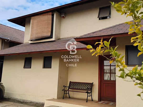 GRan casa en Condominio "Casagrande"