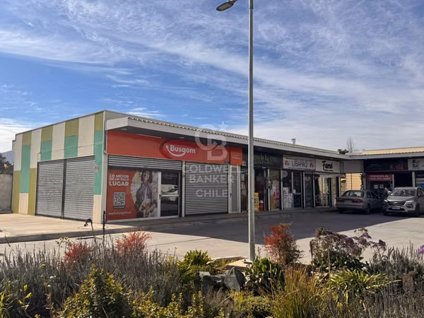 Arriendo local comercial en La Cruz 49m2