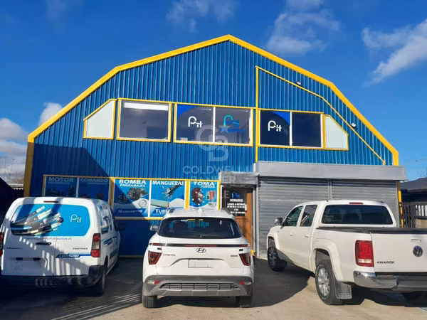 Bodega con Oficinas. Patente comercial al día.