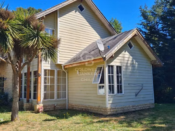 Casa Insuperable en  Parcela Chamiza  con Rio