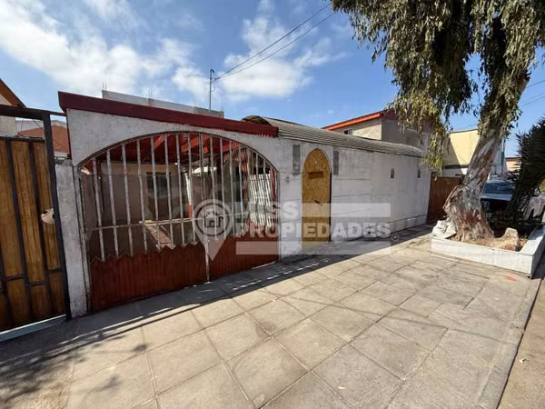 VENDE CASA - SECTOR NORTE, ANTOFAGASTA