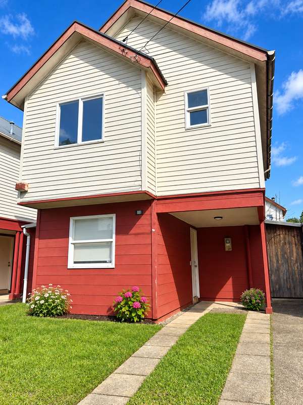Vendo casa familiar, en un excelente sector en Valdivia.