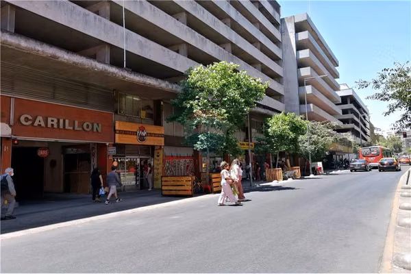 Estacionamiento  edificio carillon 455