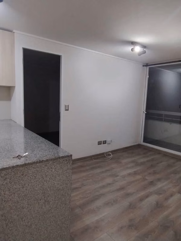 Departamento 2D-2B metro pedrero