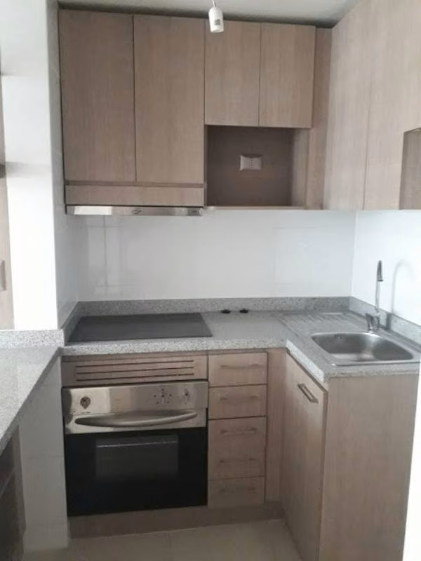 EN VENTA DEPTO 1D+1B | METRO IRARRAZABAL | SANTIAG