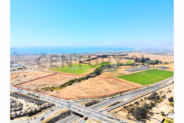 Se vende terreno de 8 Ha. En La Cantera, Coquimbo.