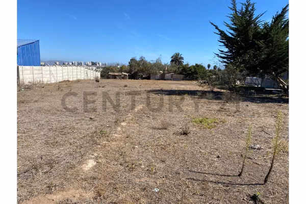 Se vende terreno industrial en La Serena.