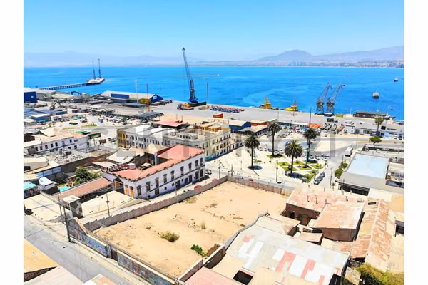 Se vende terreno frente al Puerto de Coquimbo