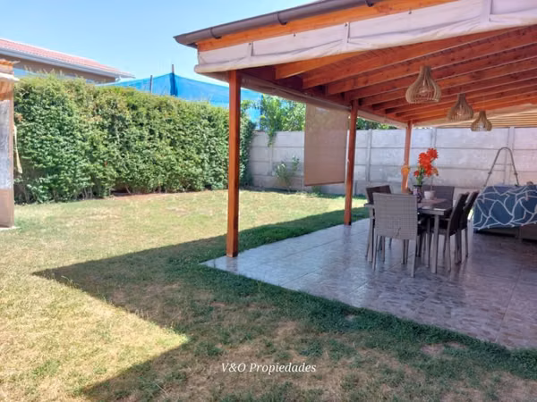 Hermos casa en venta/ Buin (119345)