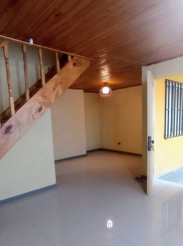 Vende Amplia Casa V. Doña Antonia Talca (119956)