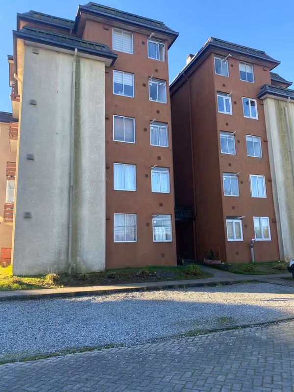 Se vende Depto en Lomas Del Rio 2