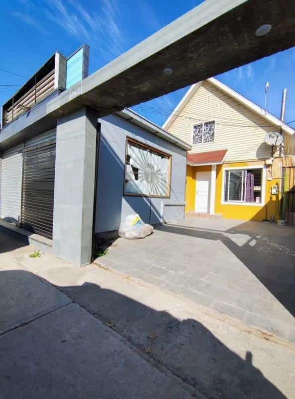 CASA EN VENTA 3590 UF PADRE HURTADO! 3H/3B