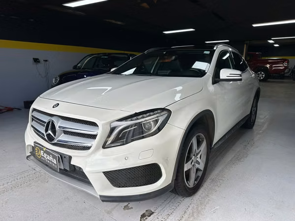 MERCEDES-BENZ GLA 220 2017