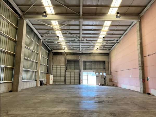 Arriendo bodega de 484 m2 en Parque Industrial, Pudahuel.