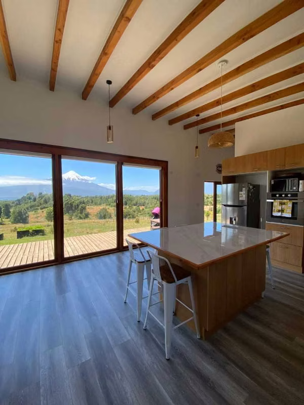 CASA CAMINO A ENSENADA EN ARRIENDO (122989)