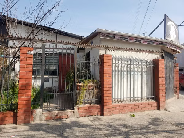 Venta de casa esquina  en Puente Alto (123021)
