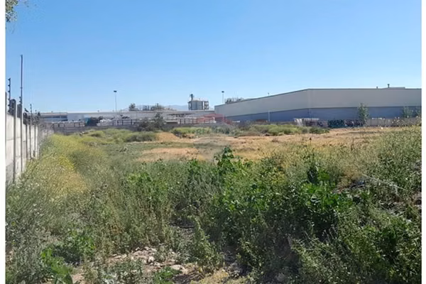 Sitio industrial en parque industrial valle grande