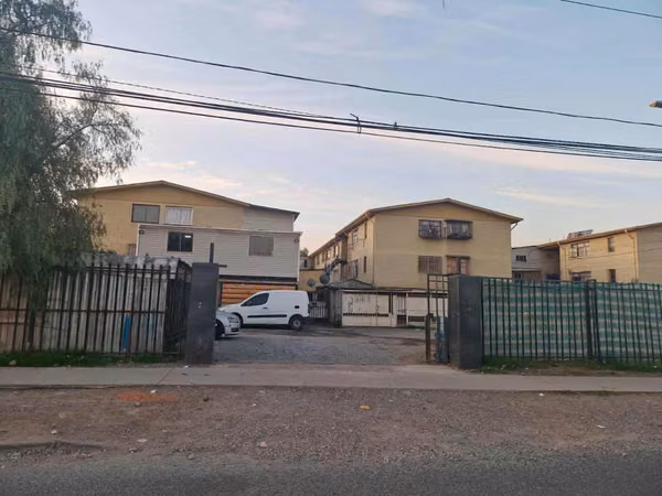 Dpto. primer piso frente a Hospital Padre Hurtado de San Ramón acepto subsidio DS 1