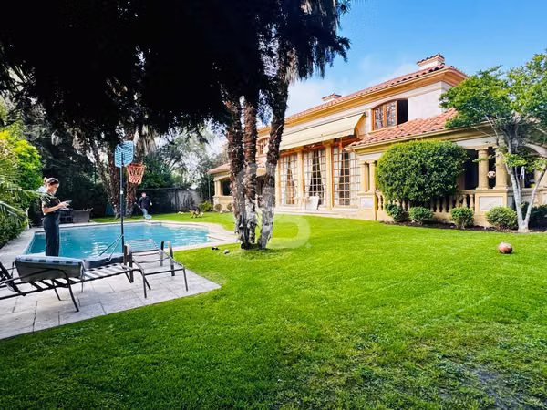 Casa estilo europeo