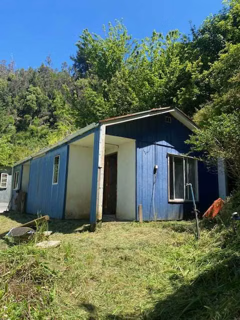 Casa y sitio grande en Corral