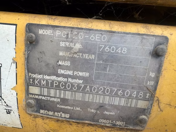 Excavadora 12 Toneladas Komatsu impecable