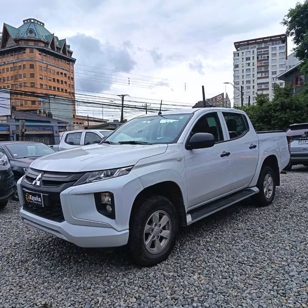Mitsubishi L200 Work