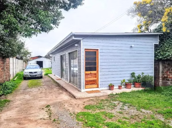 Terreno 670m2, Galpón 200m2 y Casa! (133845)
