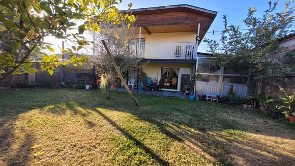 Bajo valor de tasación Venta de Casa amplia con Gran Terreno de 2 pisos cercana a Intermodal de la Cisterna